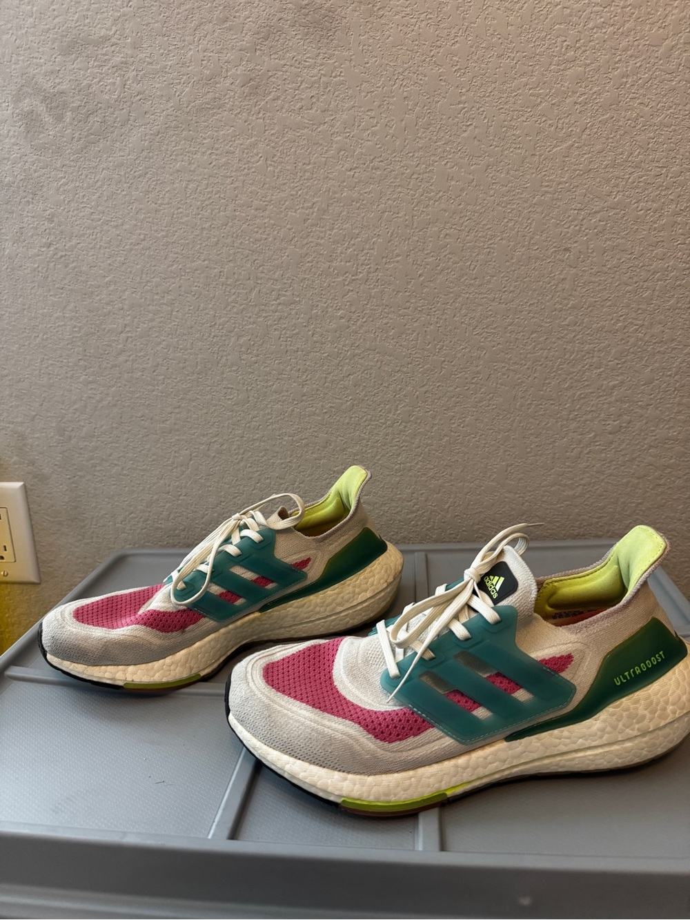 Adidas Ultraboost - Picture 6 of 6